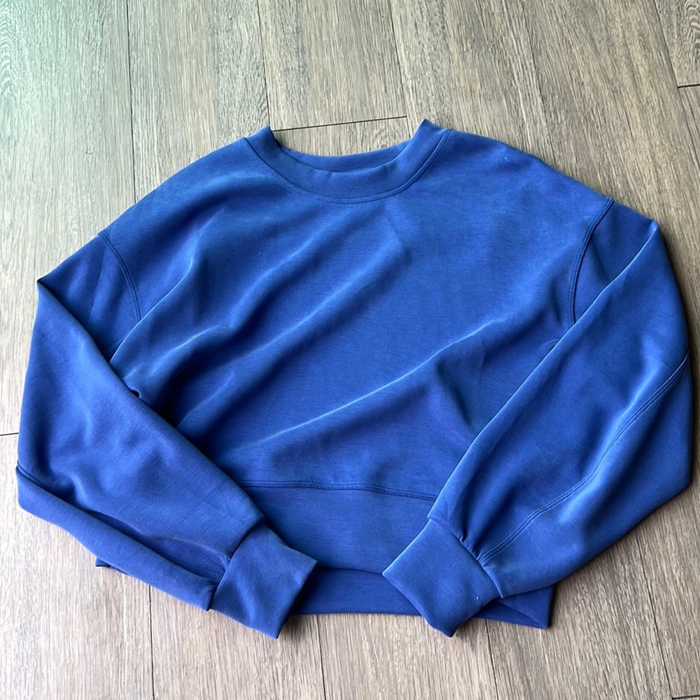 Lululemon crew neck